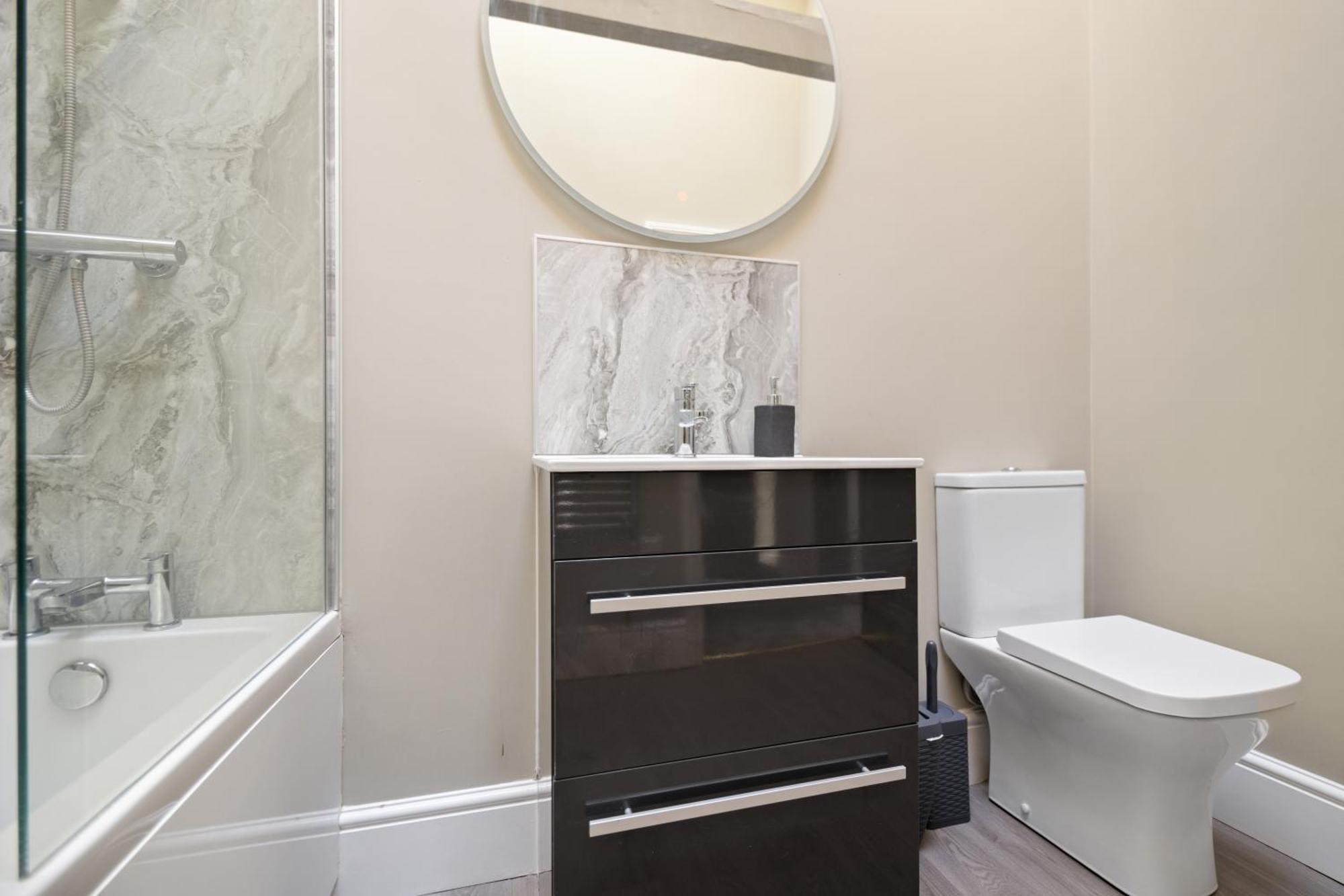 Whiskawaystays - Victoria House - Apartment 6 우스터 외부 사진